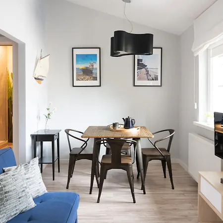 Sobieskiego 13 - Family House With Sky Terrace By Lion Apartmán *